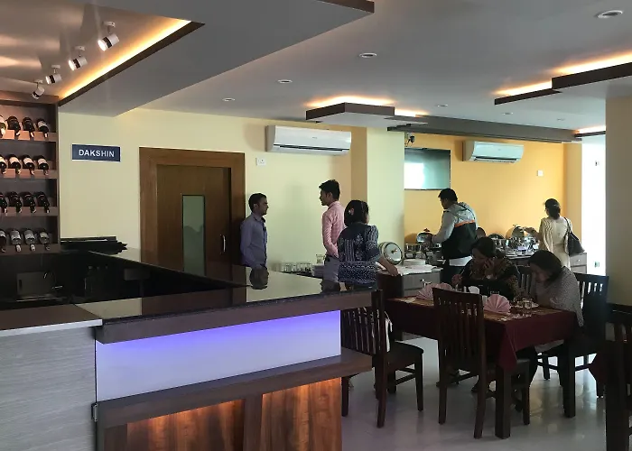 Kaveri Hotel 3*